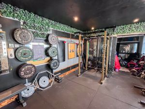 Photo 7- click for photo gallery